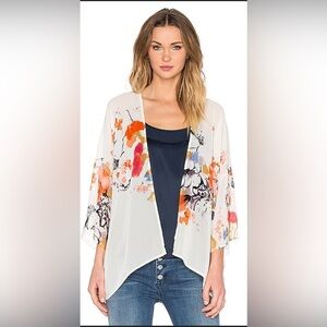 NWT‎ Bishop + Young Floral Shawl Flin Kimono Cream Floral Print Size Large